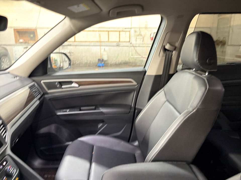 2021 Volkswagen Atlas 3.6L V6 SE w/Technology