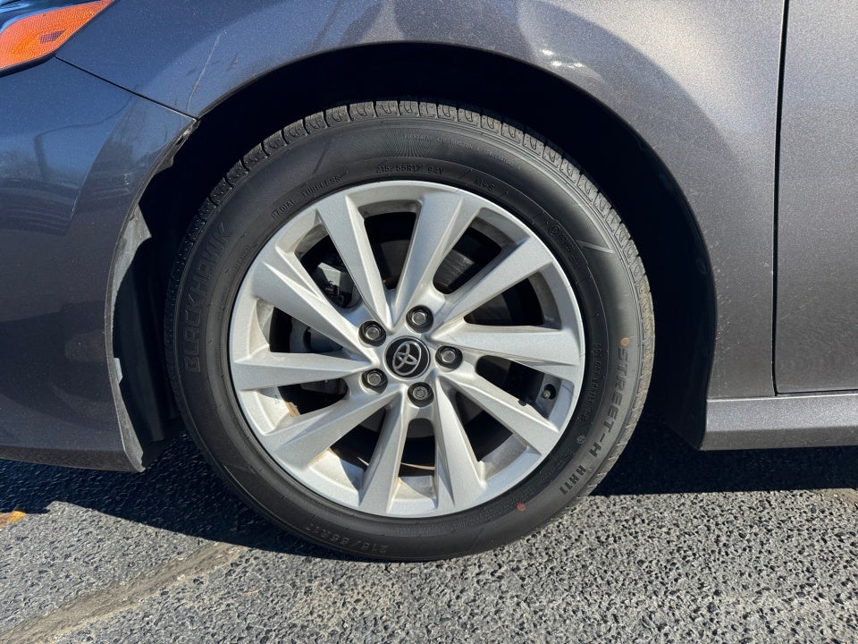 2022 Toyota Camry LE