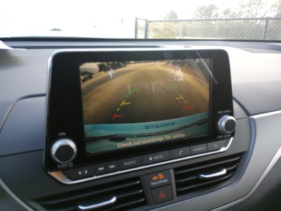 2025 Nissan Altima SR FWD