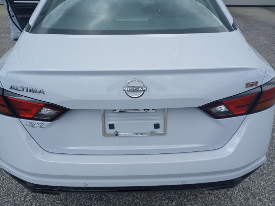 2025 Nissan Altima SR FWD