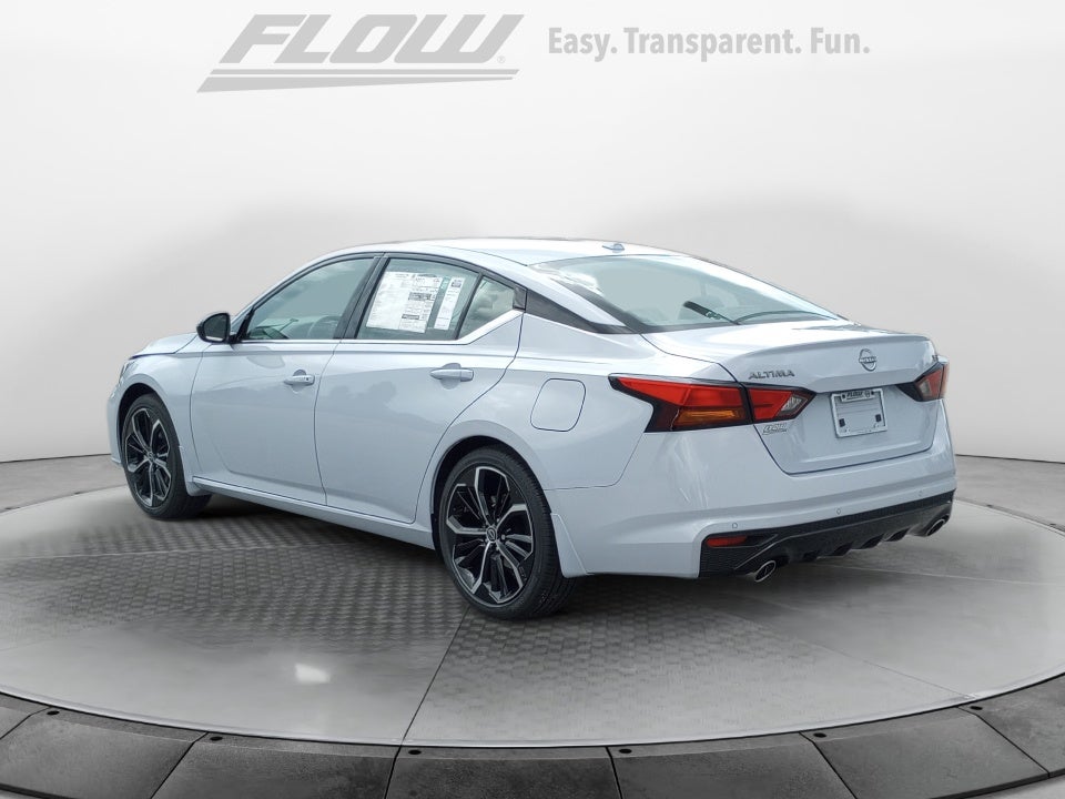 2025 Nissan Altima SR FWD