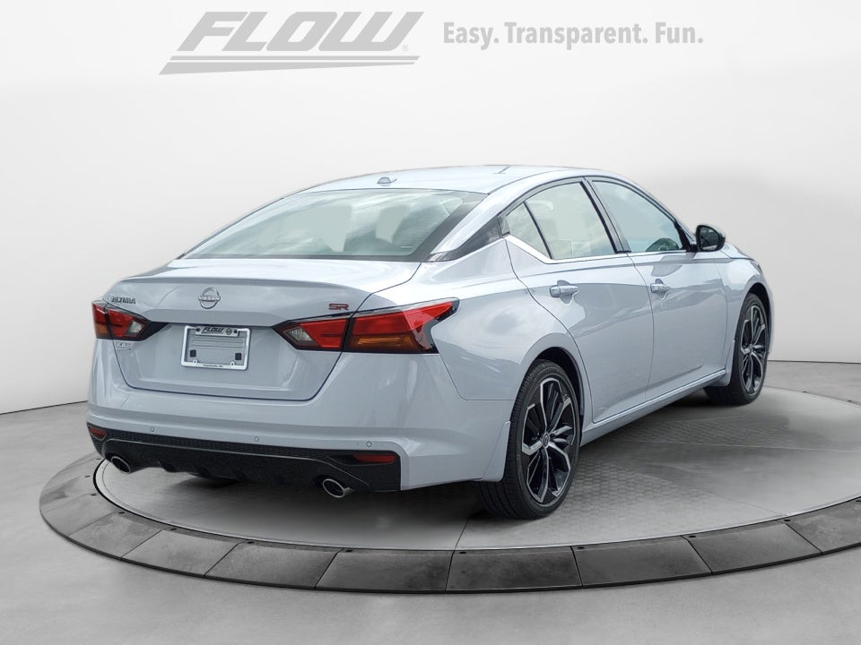2025 Nissan Altima SR FWD