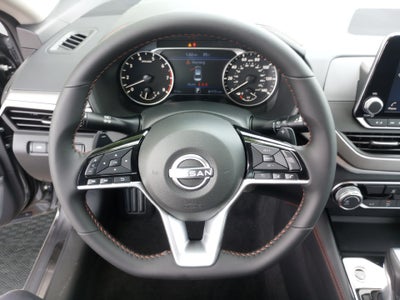 2025 Nissan Altima SR FWD