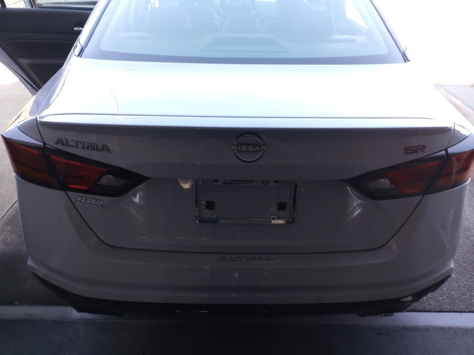 2025 Nissan Altima SR FWD