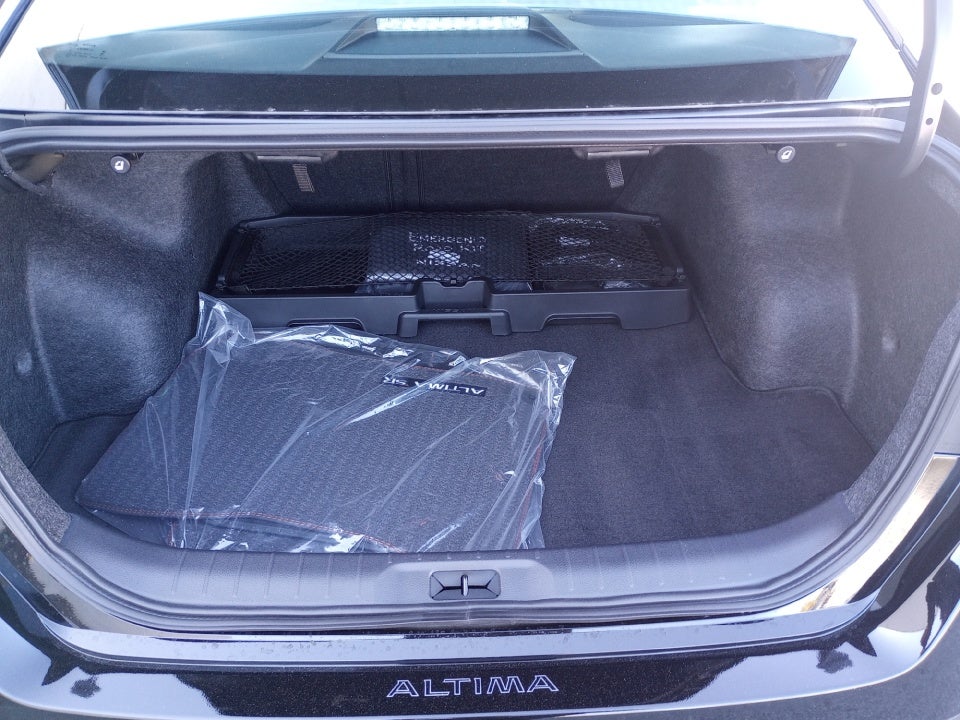 2025 Nissan Altima SR FWD