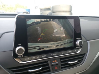 2025 Nissan Altima SR FWD