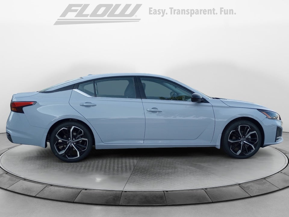 2025 Nissan Altima SR FWD