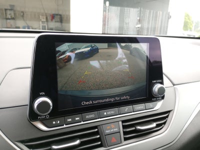 2025 Nissan Altima SR FWD