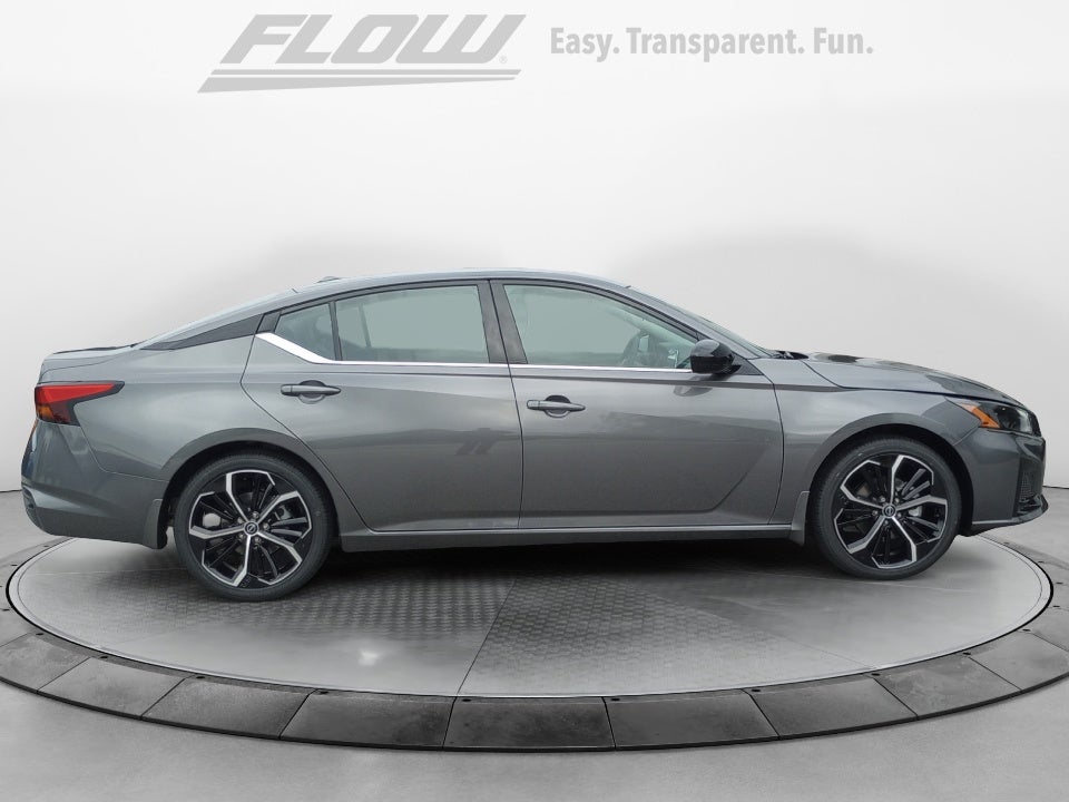 2025 Nissan Altima SR FWD