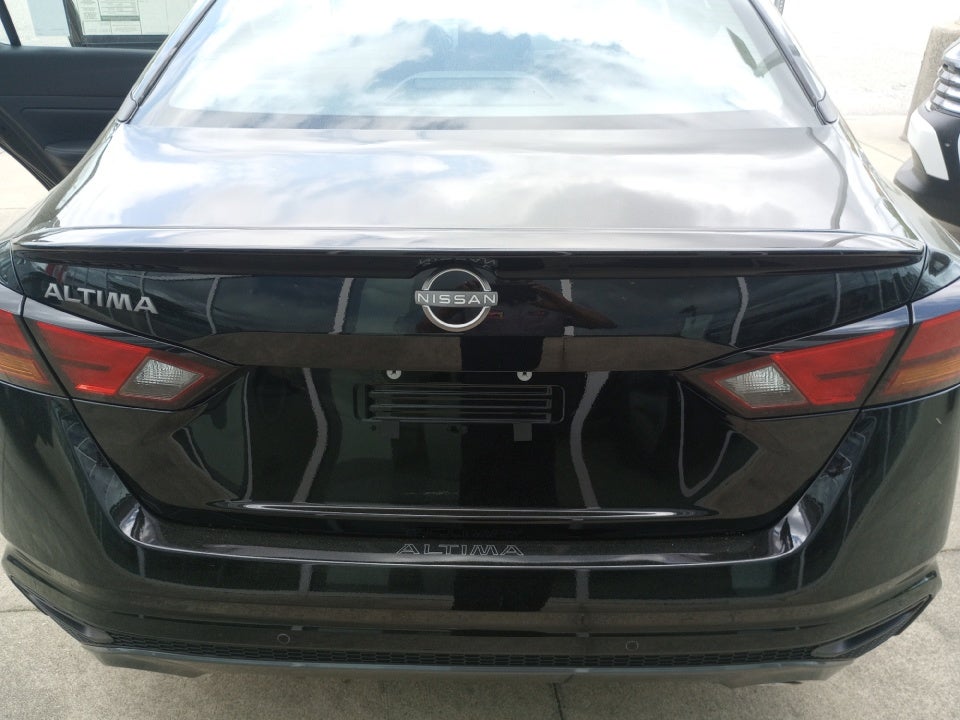 2026 Nissan Altima SV FWD