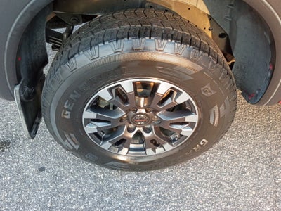 2021 Nissan TITAN Crew Cab PRO-4X 4x4