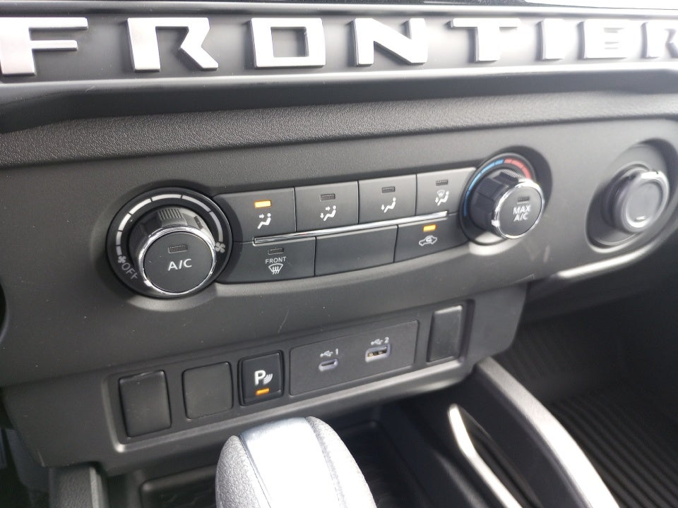 2025 Nissan Frontier King Cab SV 4x2