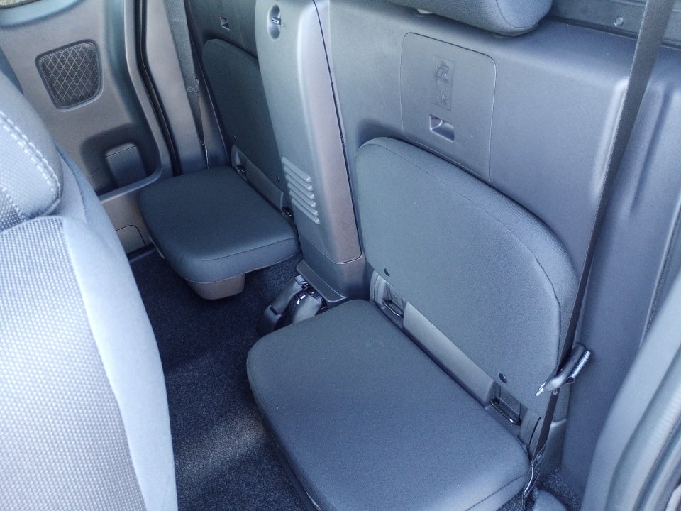 2025 Nissan Frontier King Cab SV 4x2