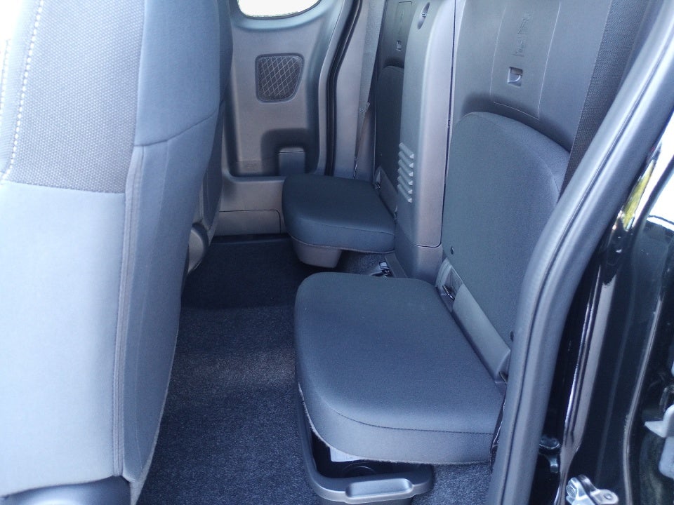 2025 Nissan Frontier King Cab SV 4x2