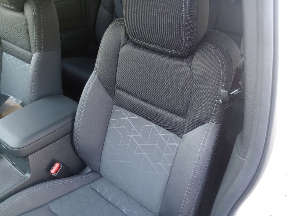 2026 Nissan Frontier Crew Cab SV 4x2