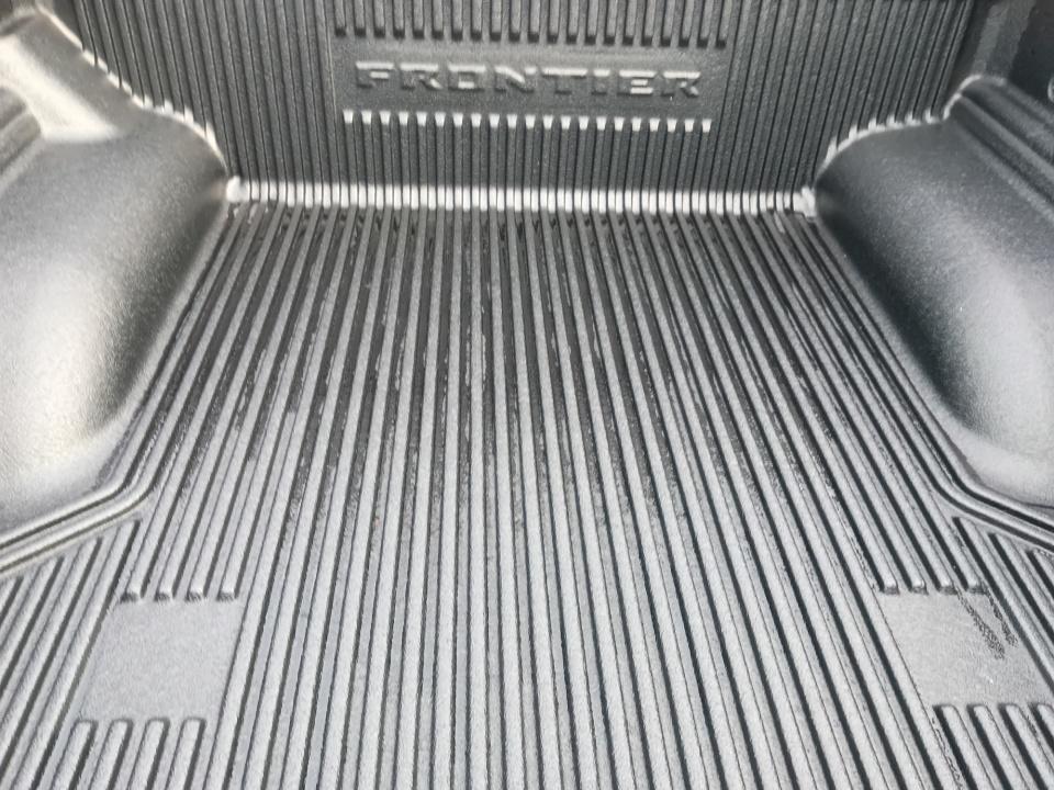 2027 Nissan Frontier SV
