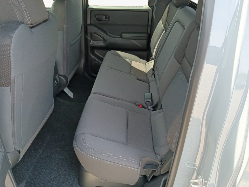 2026 Nissan Frontier Crew Cab SV 4x2