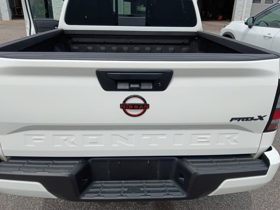 2024 Nissan Frontier Crew Cab PRO-X 4x2