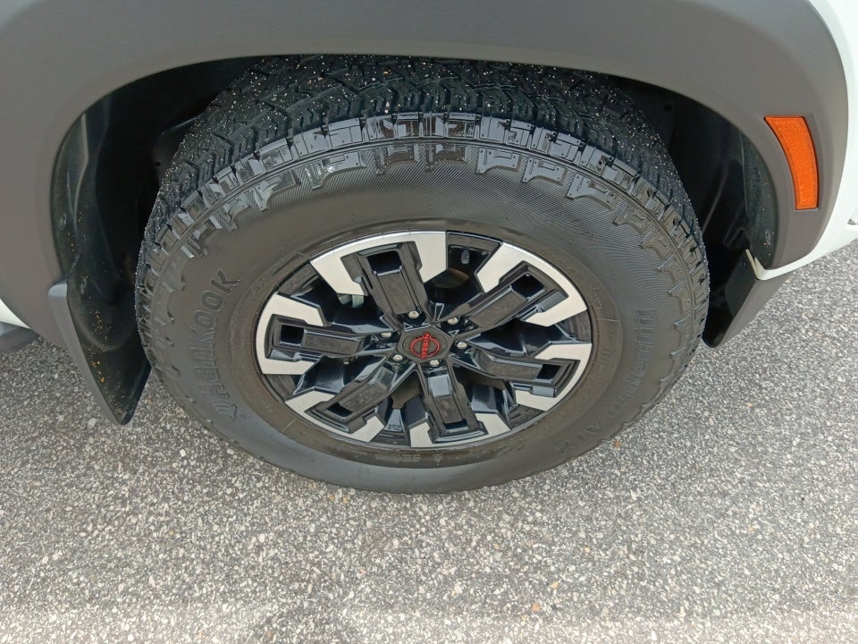 2024 Nissan Frontier Crew Cab PRO-X 4x2