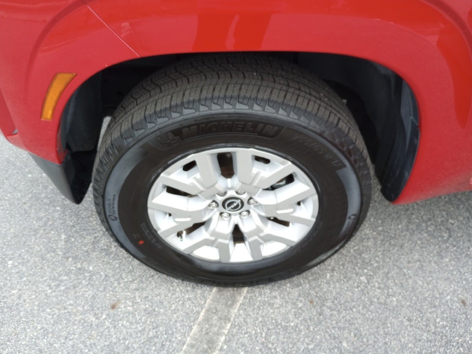 2022 Nissan Frontier Crew Cab SV 4x2