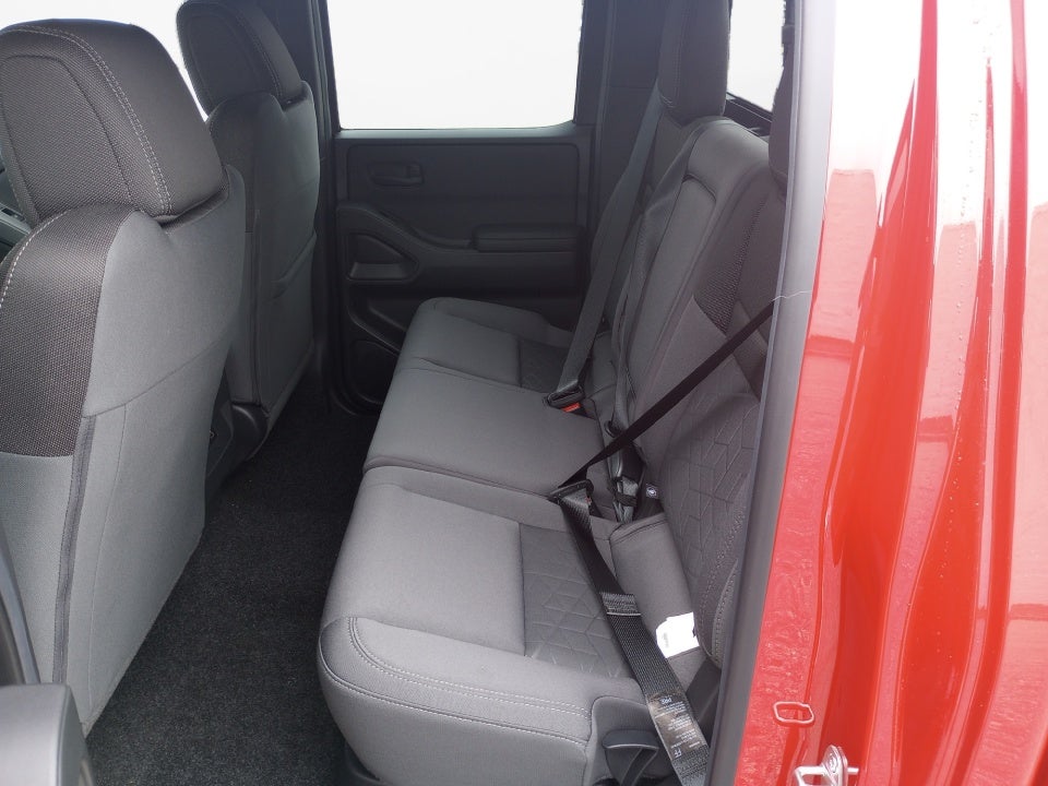 2026 Nissan Frontier Crew Cab SV 4x2