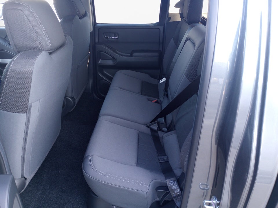 2026 Nissan Frontier Crew Cab SV 4x2