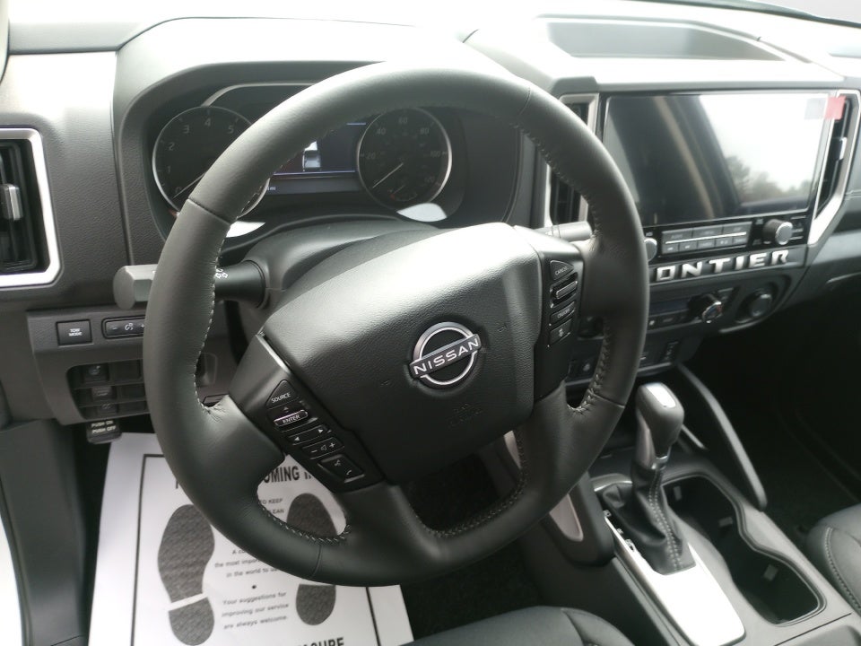 2026 Nissan Frontier Crew Cab SV 4x2