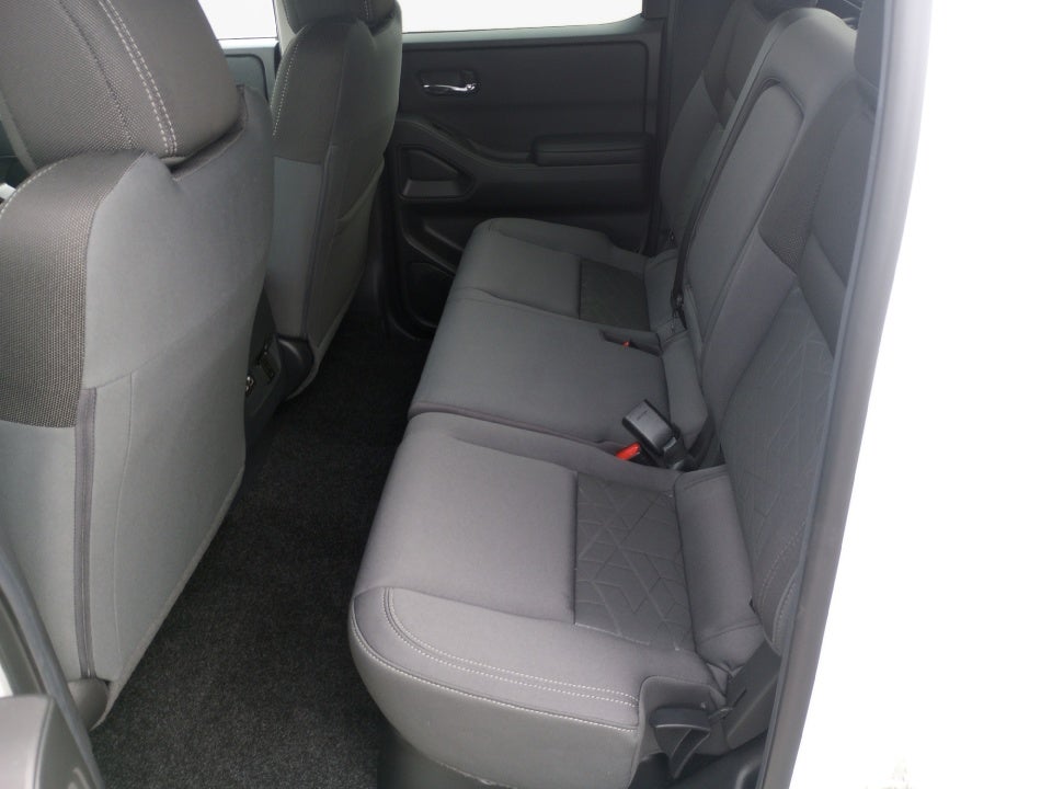 2026 Nissan Frontier Crew Cab SV 4x2