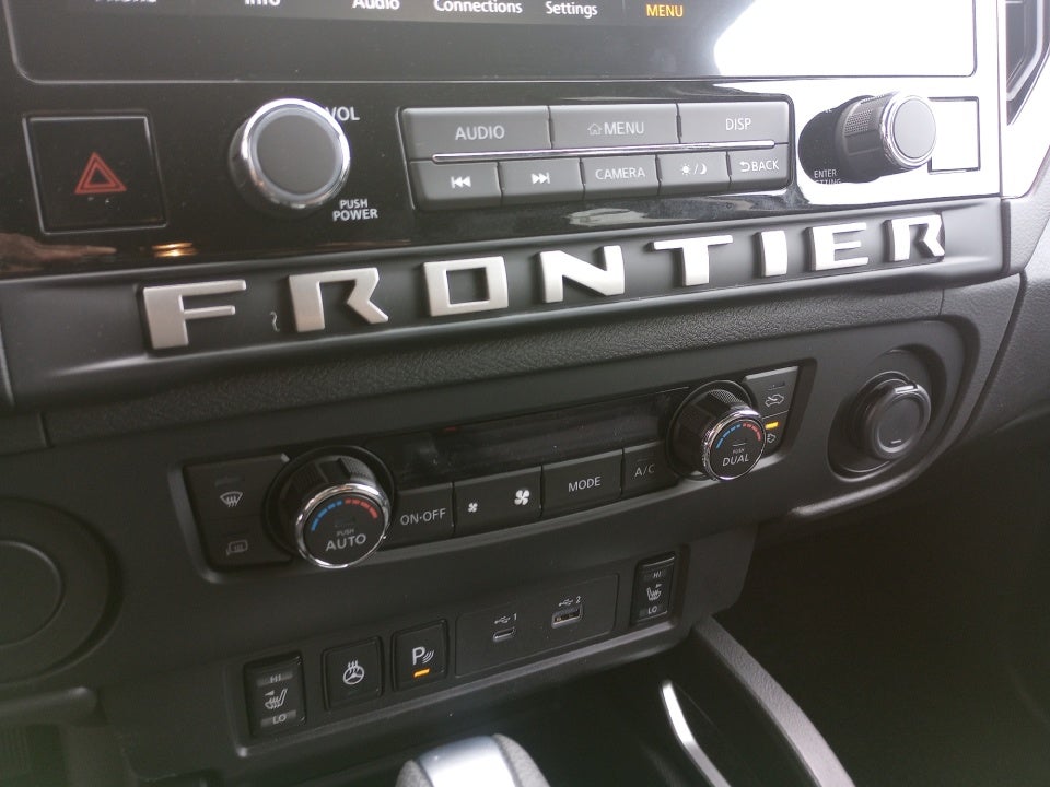 2026 Nissan Frontier Crew Cab SV 4x2