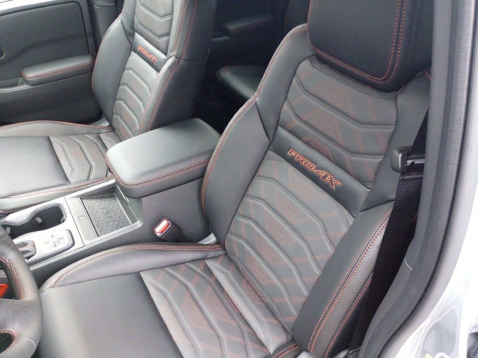 2026 Nissan Frontier Crew Cab PRO-4X 4x4