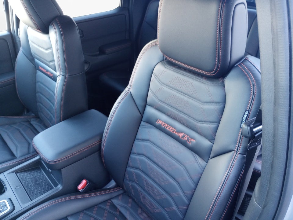 2026 Nissan Frontier Crew Cab PRO-4X 4x4