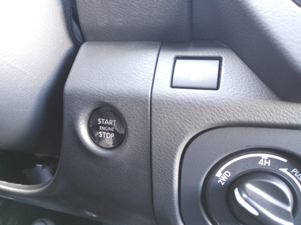 2026 Nissan Frontier Crew Cab PRO-4X 4x4