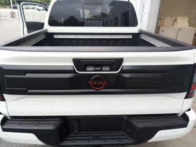 2026 Nissan Frontier Crew Cab PRO-4X 4x4