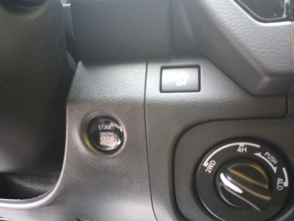 2026 Nissan Frontier Crew Cab PRO-4X 4x4