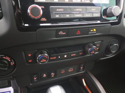 2023 Nissan Frontier Crew Cab PRO-4X 4x4