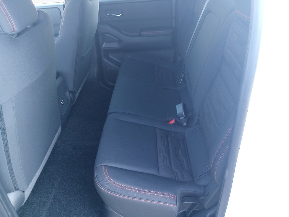 2025 Nissan Frontier Crew Cab PRO-4X 4x4