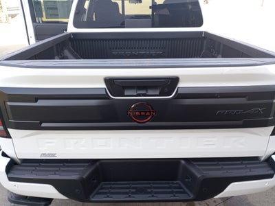 2025 Nissan Frontier Crew Cab PRO-4X 4x4