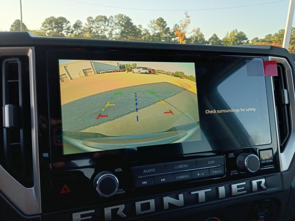2027 Nissan Frontier SV