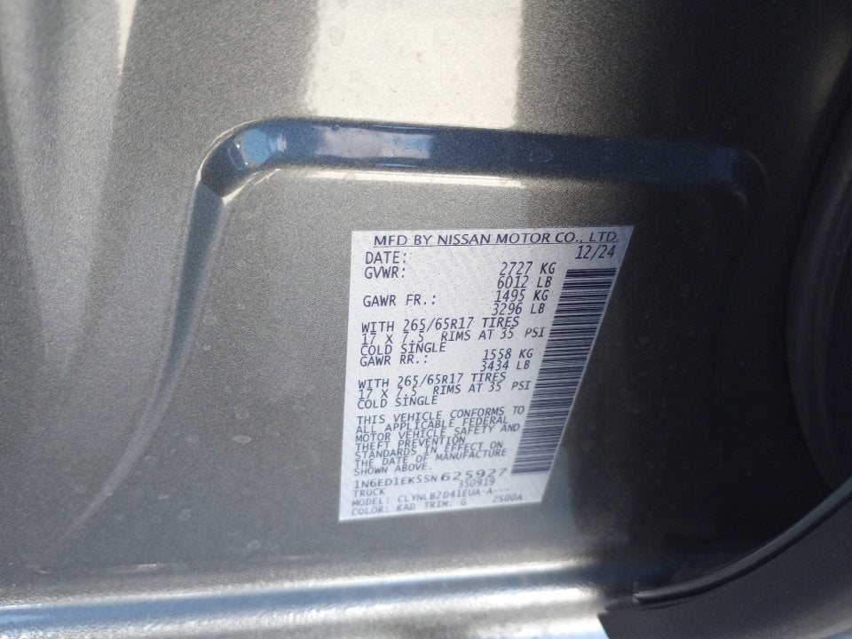 2025 Nissan Frontier SV