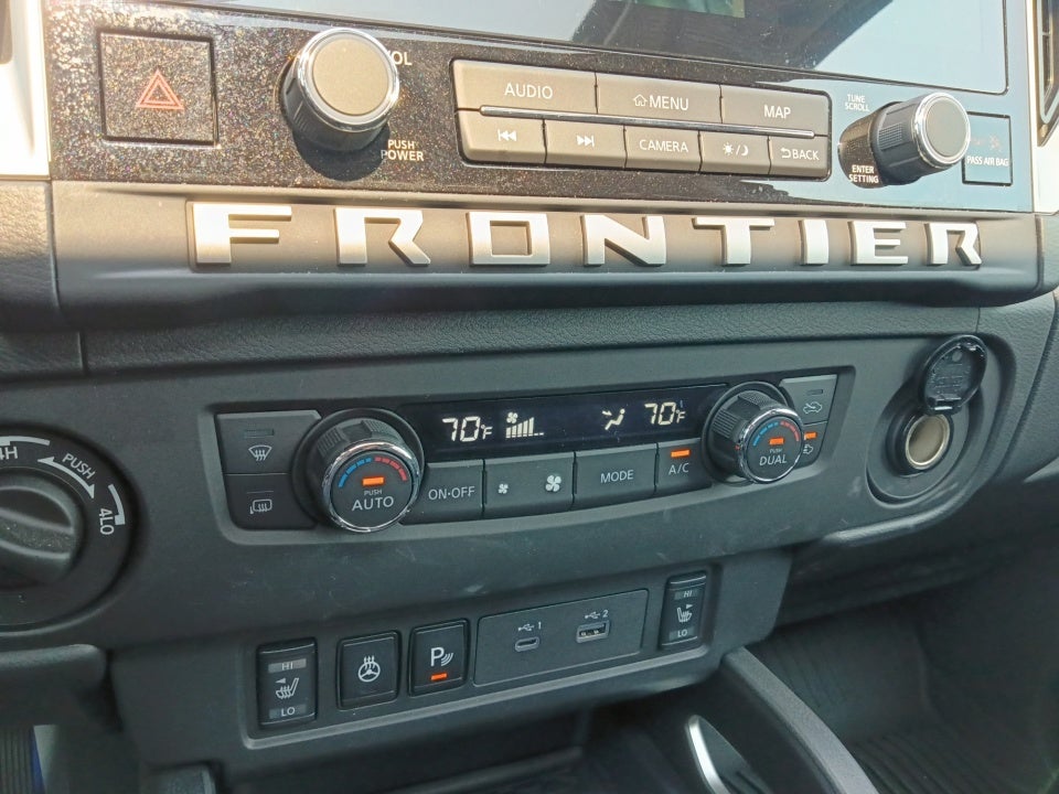2025 Nissan Frontier SL