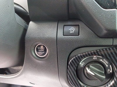 2025 Nissan Frontier Crew Cab PRO-4X 4x4