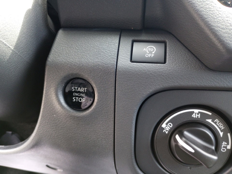 2026 Nissan Frontier Crew Cab PRO-4X 4x4