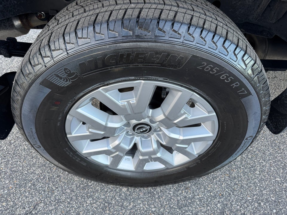 2023 Nissan Frontier Crew Cab Long Bed SV 4x4