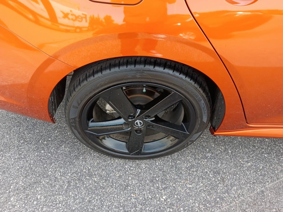 2024 Nissan Sentra SR Xtronic CVT