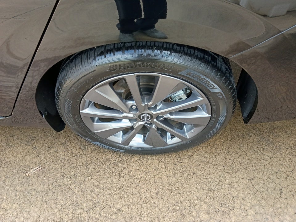 2026 Nissan Sentra SL