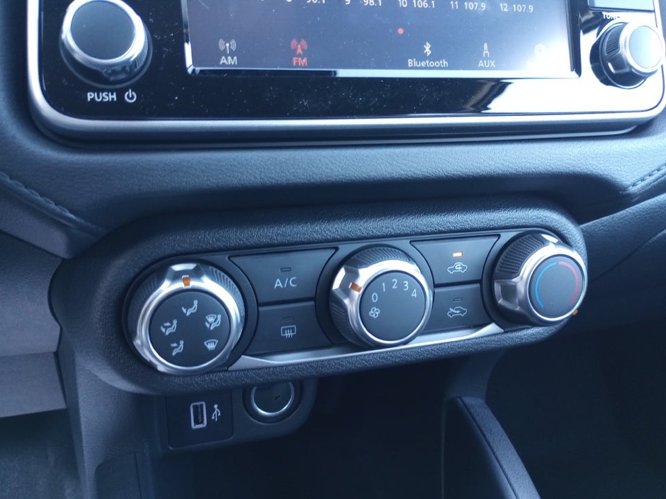 2025 Nissan Versa 1.6 S