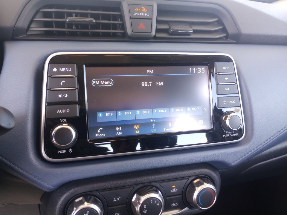 2025 Nissan Versa 1.6 SV