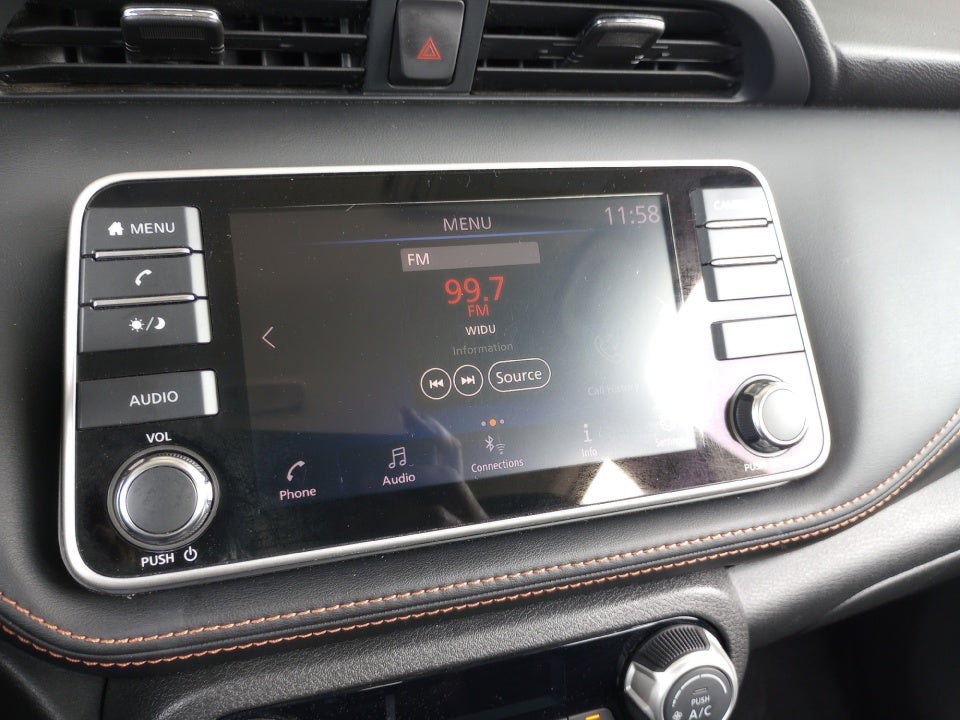 2018 Nissan Kicks SR