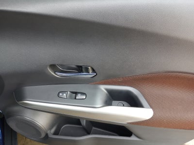 2018 Nissan Kicks SR