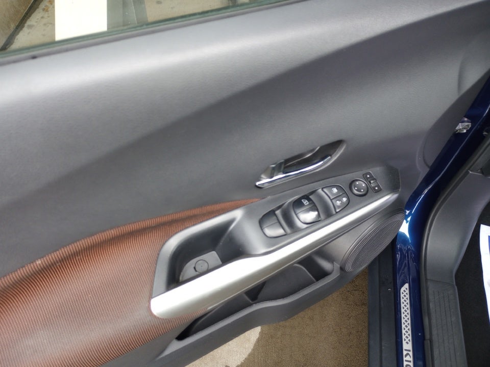 2018 Nissan Kicks SR